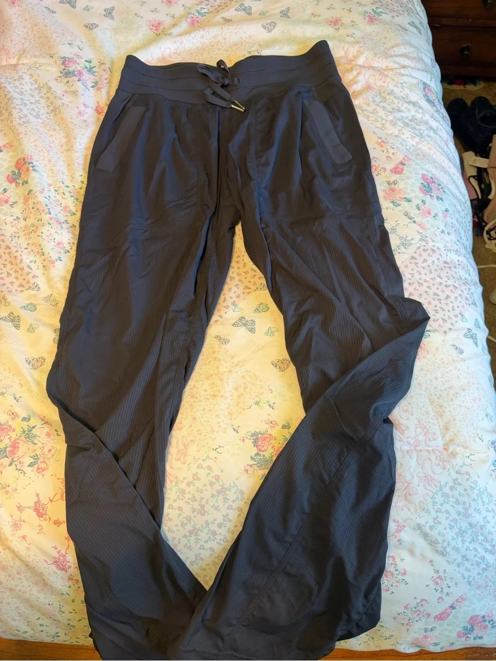 Lululemon Dance Studio Mid rise